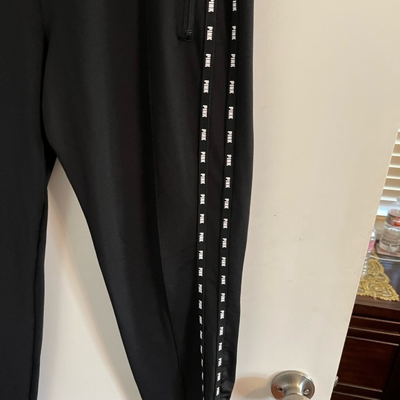 Pink pants - Picture 3 of 7